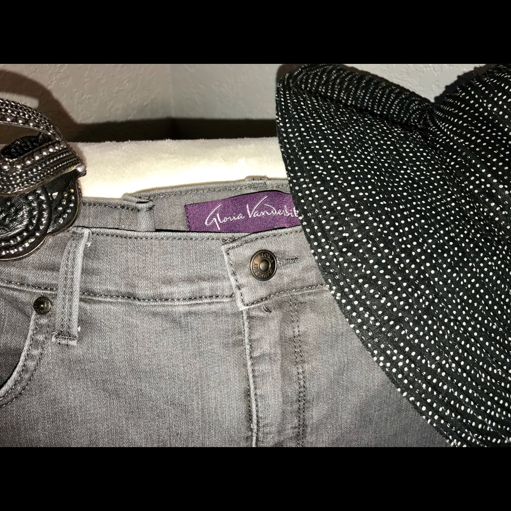 Gloria Vanderbilt Ladies denim gray pants 12P
